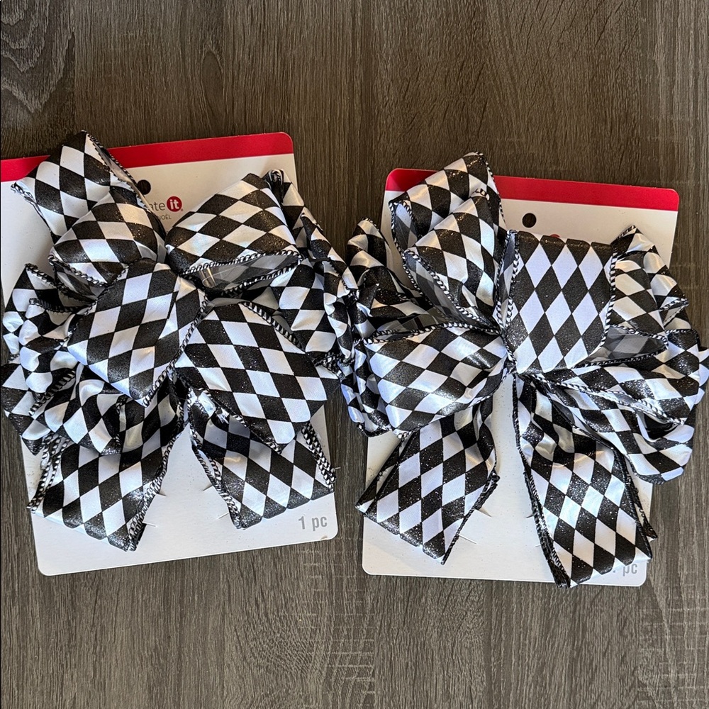 Black & White Diamond Pattern Tree Bow - set of 2